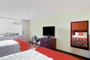 Americas Best Value Inn Молин Стая снимка